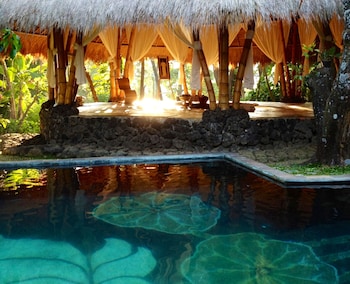 omunity bali
