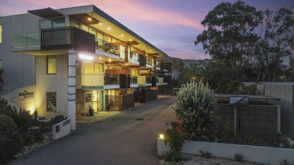 the dolphin apartments