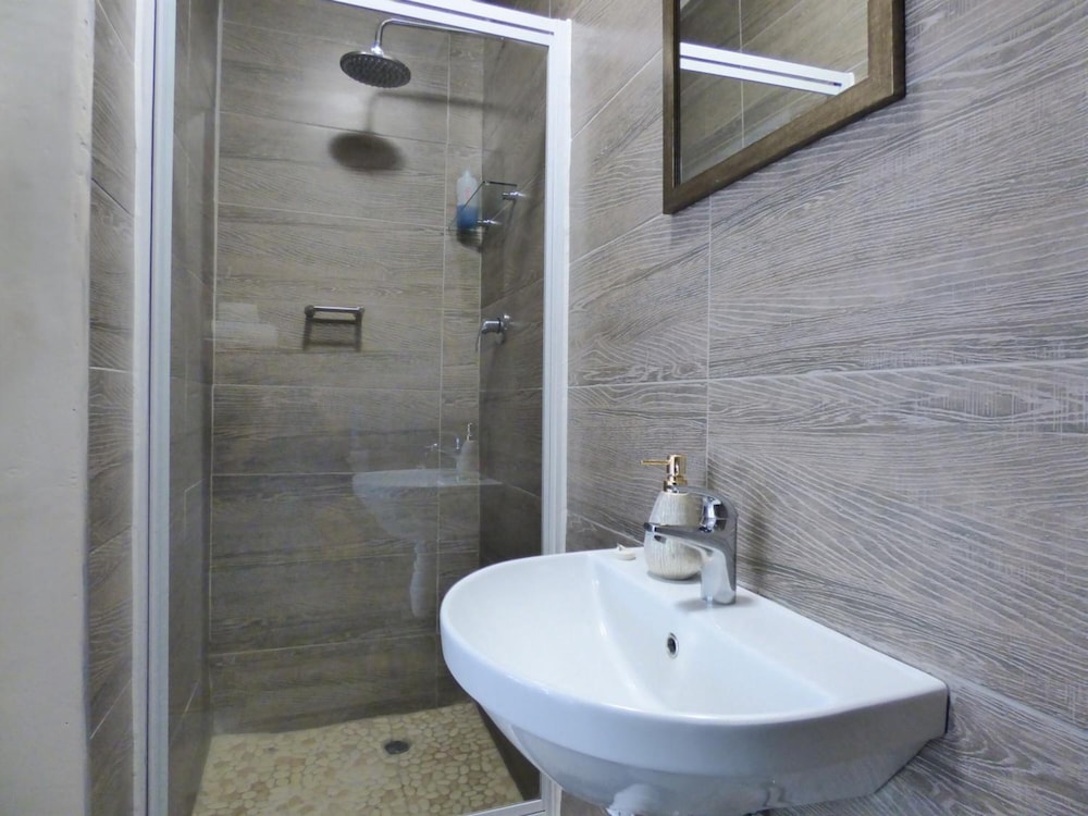 Villa Africa Guesthouse,Near United Nations Park,3 star