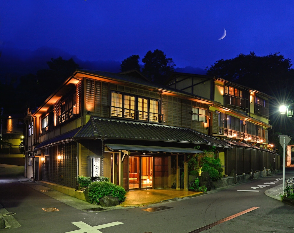 yaeikan