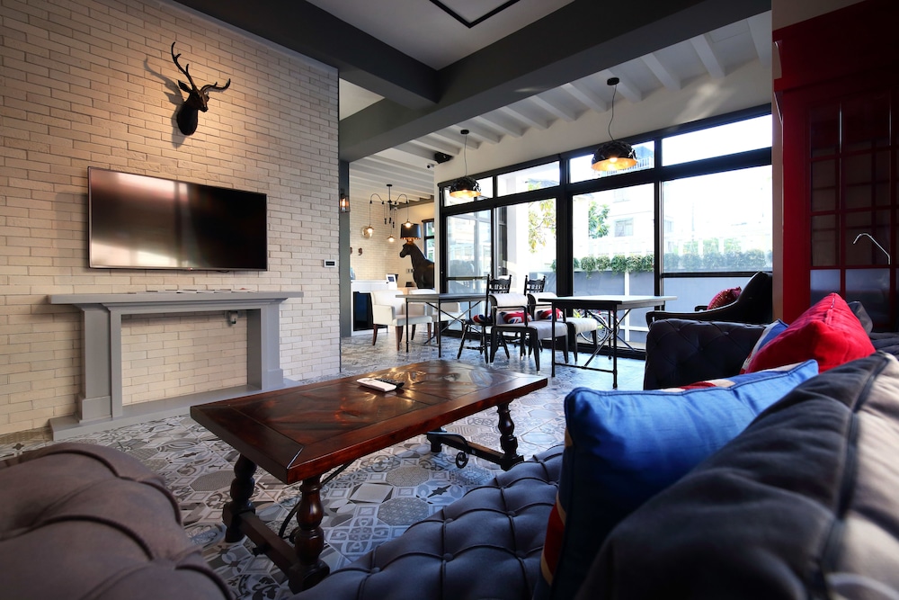 1999 bed and breakfast