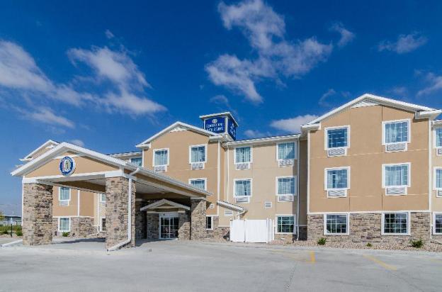 Cobblestone Hotel & Suites - Mccook,Red Willow County>>Mccook,2.5 star
