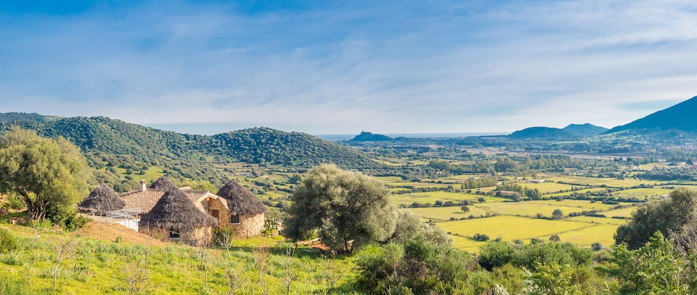 Essenza Sardegna,Nuoro>>Arzachena,3 star