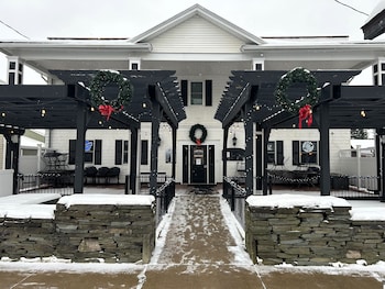 The Inn At Montrose,Hallstead>>Binghamton,3 star