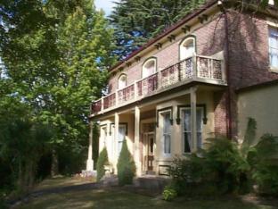 Lucinda B&B,Devonport>>Barrington,3.5 star