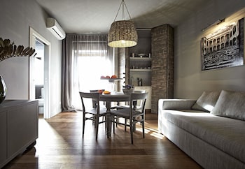 Ferrini Home Suites,Sicily>>Catania,3 star