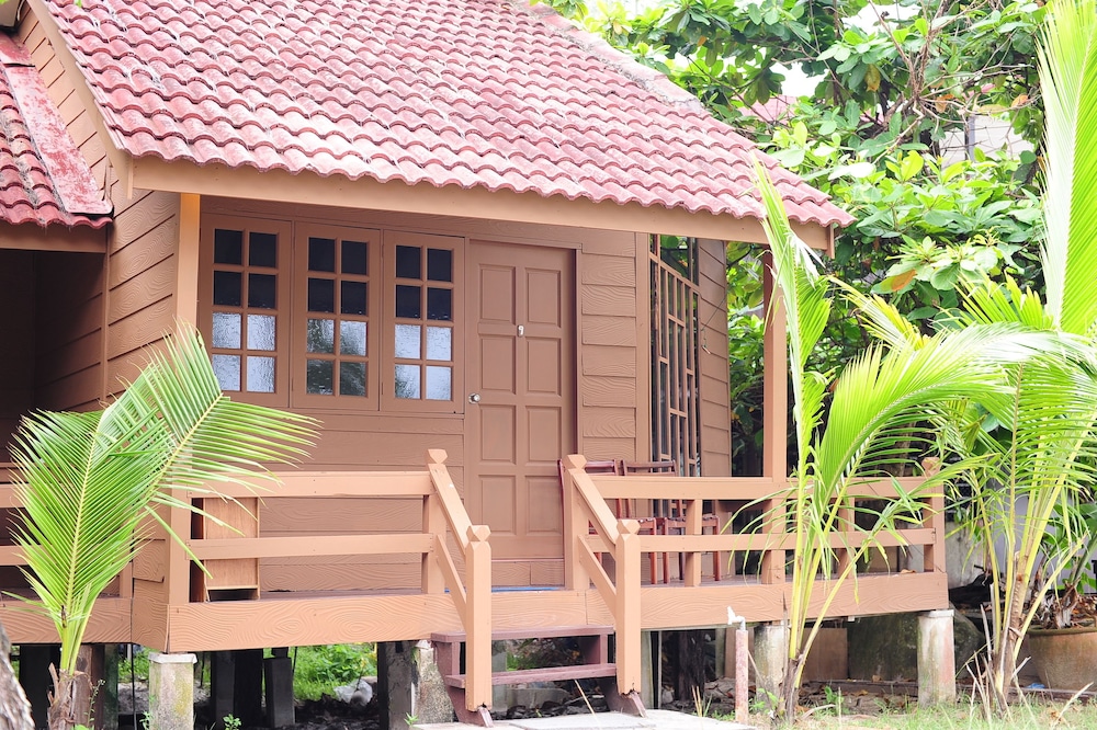 Redang Paradise Resort,Pulau Redang>>Kuala Terengganu,3 star