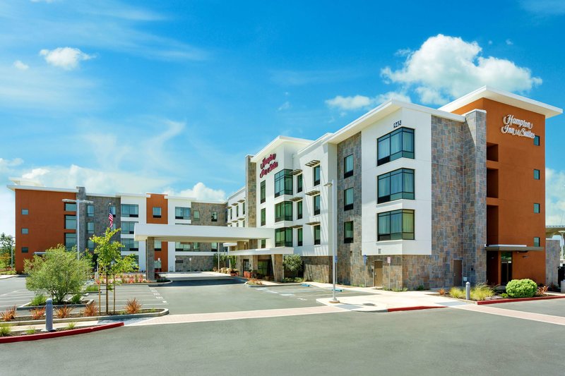 hampton inn and suites napa