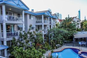 surfers beach holiday apartments