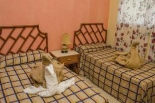 Villa Caburni,Sancti Spiritus>>Playa Ancon,3 star