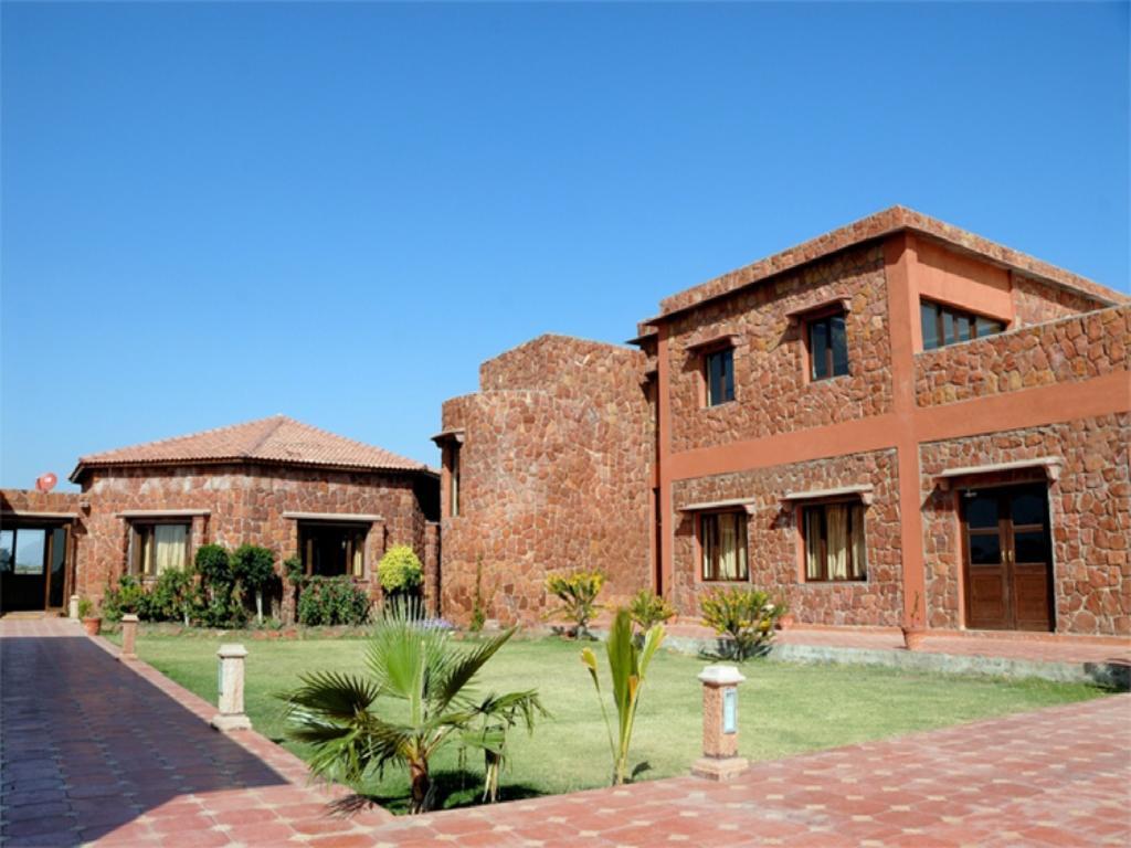 Royal Safari Camp- Bajana,,4 star