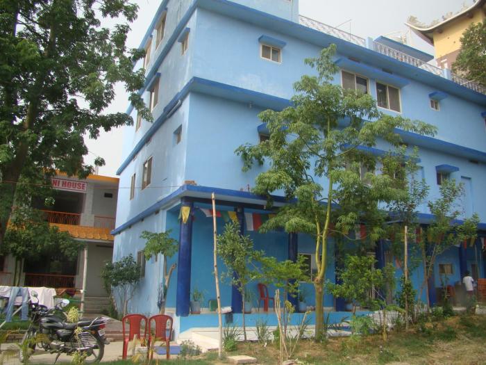 Tara Guest House,Bodhgaya>>Bodh Gaya,2 star