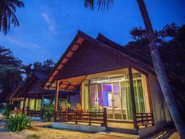 Marine Chaweng Beach Resort,In Koh Samui (Bo Put),3 star