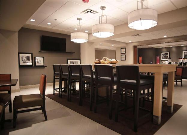 hampton inn lexington medical center