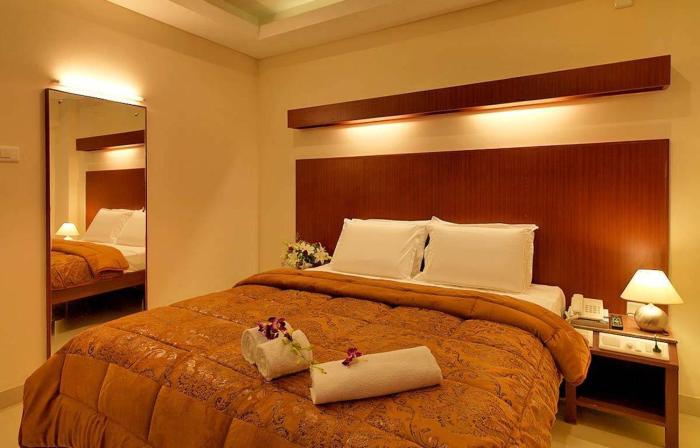 dhanunjayas luxury hotel
