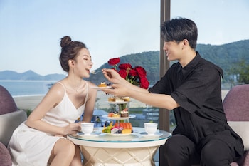 crowne plaza ningbo xiangshan sea view by ihg