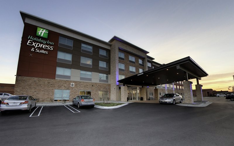 Holiday Inn Express And Suites Detroit Northwest - Livonia,Livonia>>Detroit,3 star