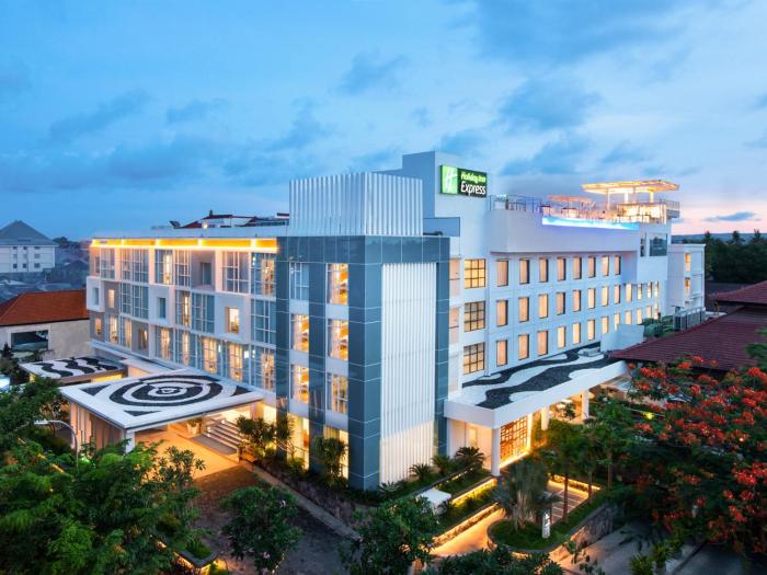 holiday inn express baruna bali