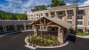 Holiday Inn Express Gatlinburg Downtown By Ihg,Gatlinburg - Pigeon Forge>>Gatlinburg,3 star