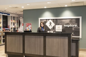 hampton inn and suites chicago schaumburg