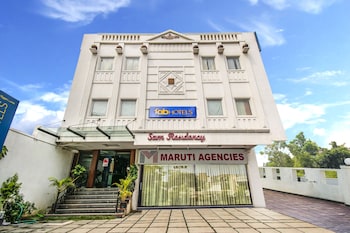 Treebo Sam Residency,Gandhipuram,3 star