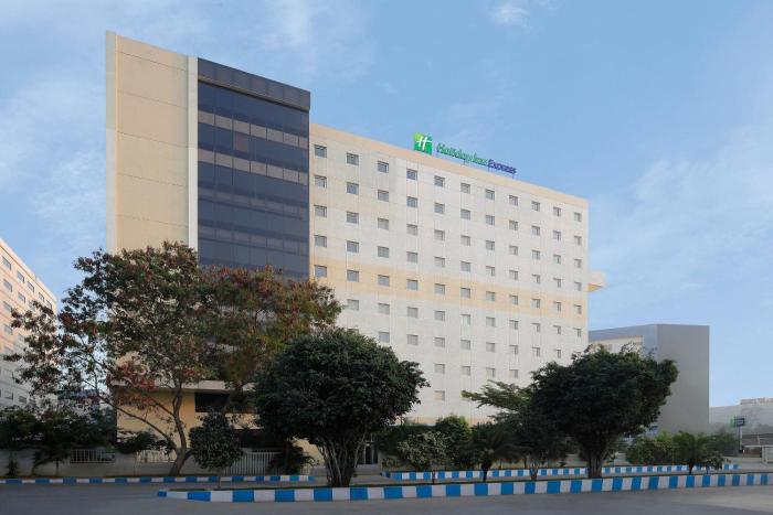 Holiday Inn Express Hyderabad Hitec City By Ihg,Kondapur>>Hyderabad,3 star