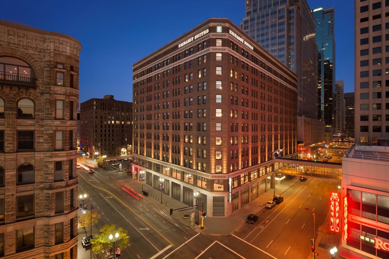 embassy suites by hilton minneapolis downtown