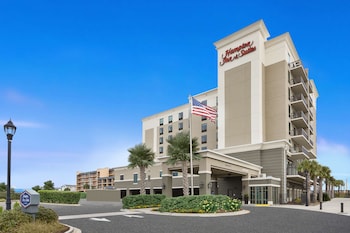 Hampton Inn & Suites Carolina Beach Oceanfront,Carolina Beach>>Bolivia,4 star