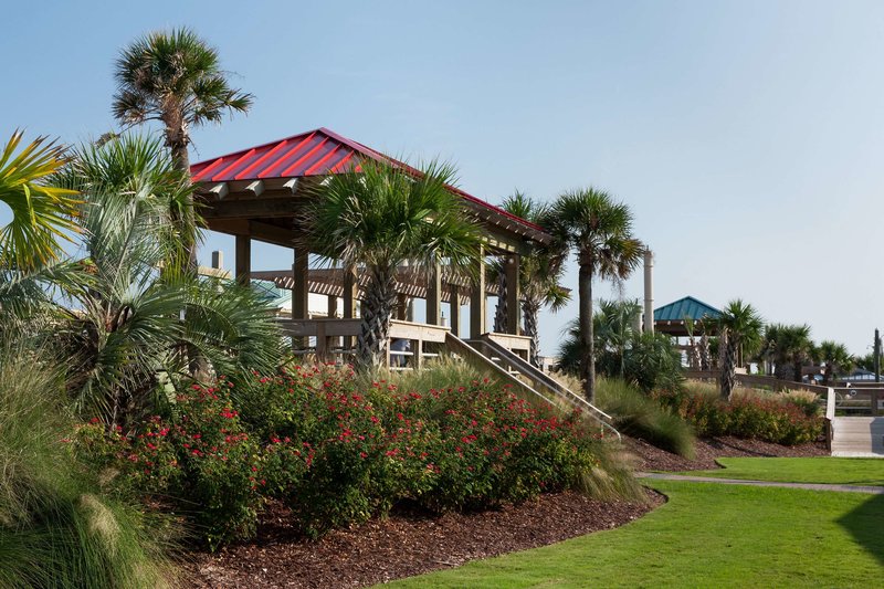 Hampton Inn & Suites Carolina Beach Oceanfront,Carolina Beach>>Bolivia,4 star