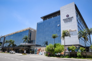vogue square fashion hotel by lenny niemeyer