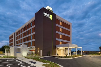 Home2 Suites By Hilton Charlotte Airport,Charlotte Douglas International Airport>>Charlotte,3 star