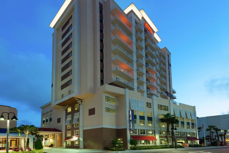 hampton inn and suites clearwater beach