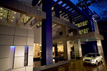 Adarsh Hamilton,Richmond Road,4 star