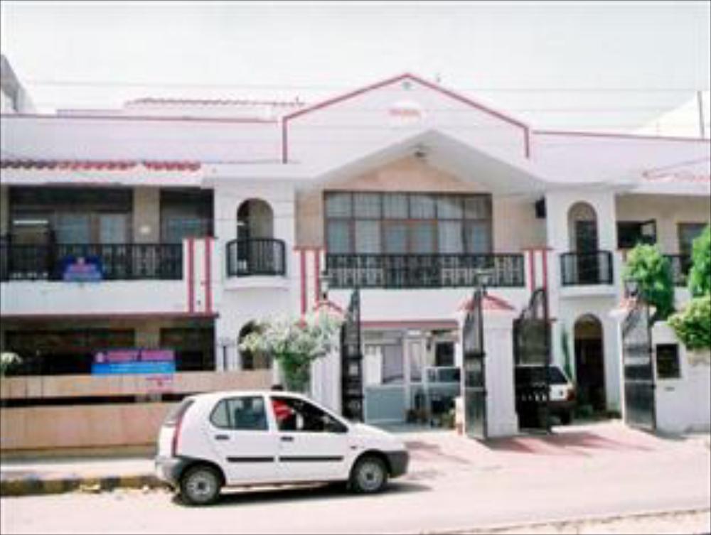 Hotel New Bakshi House,Belanganj>>Agra,1 star