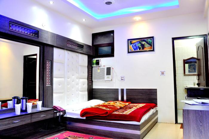 Peace Point Hotel,New Delhi>>Delhi,2 star