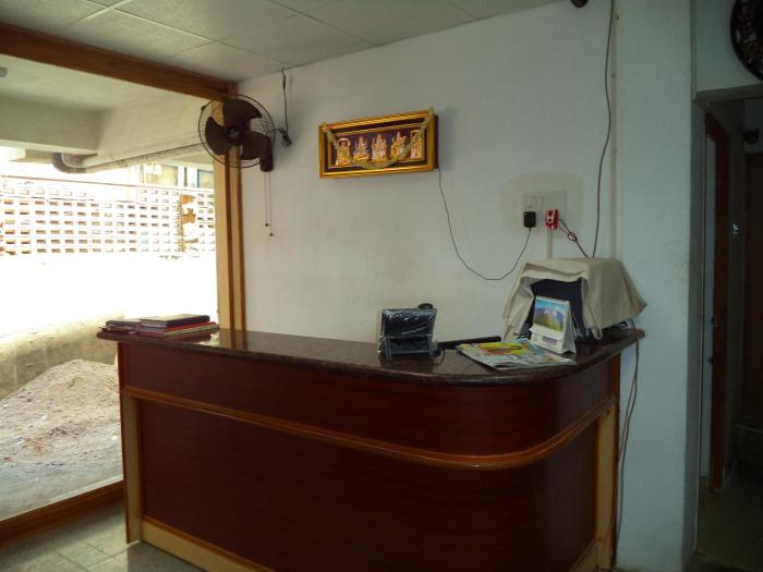 Samrat Guest House,Porur>>Chennai,1 star