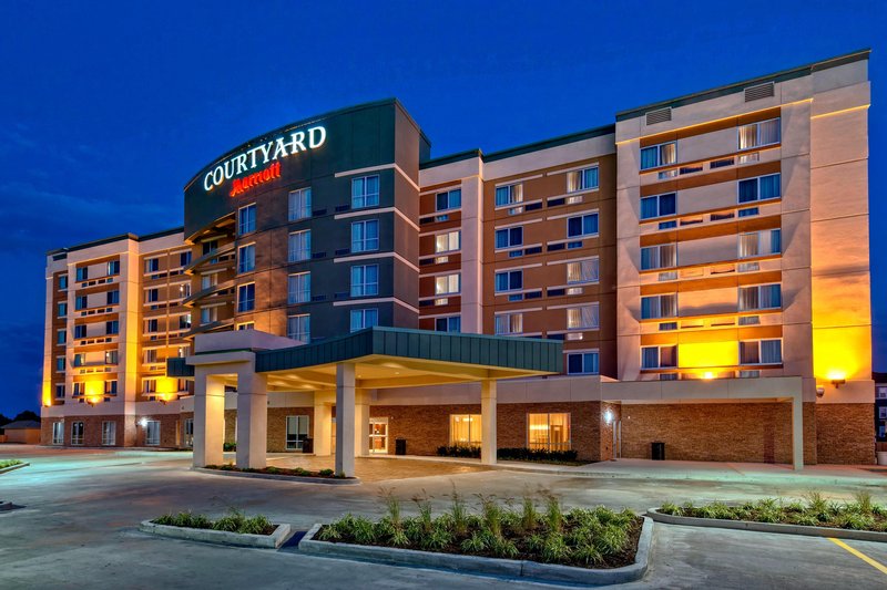 Courtyard Westbury Long Island,Hempstead>>East Garden City,4 star