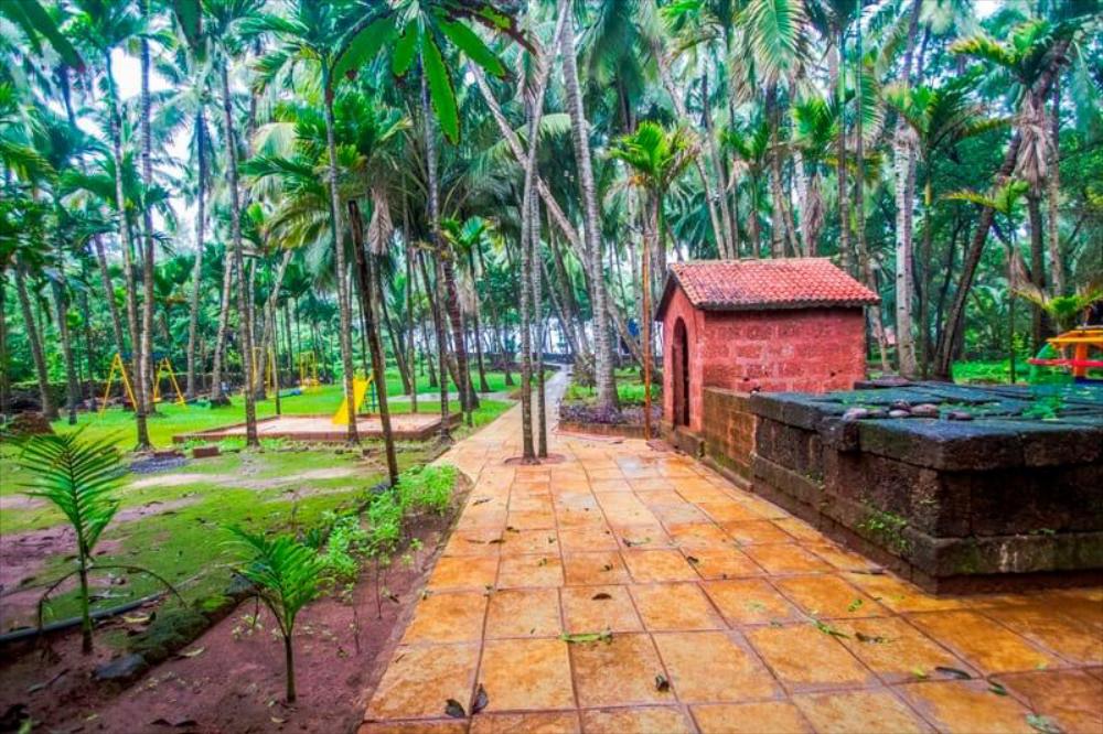 O'nest Oceano Pearl,Ratnagiri>>Pawas,2 star