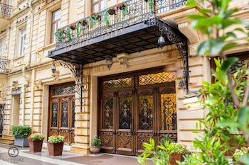 Sapphire City Hotel,Near Government House,4 star