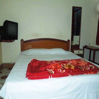 Hotel Roxy Dlx,,3 star