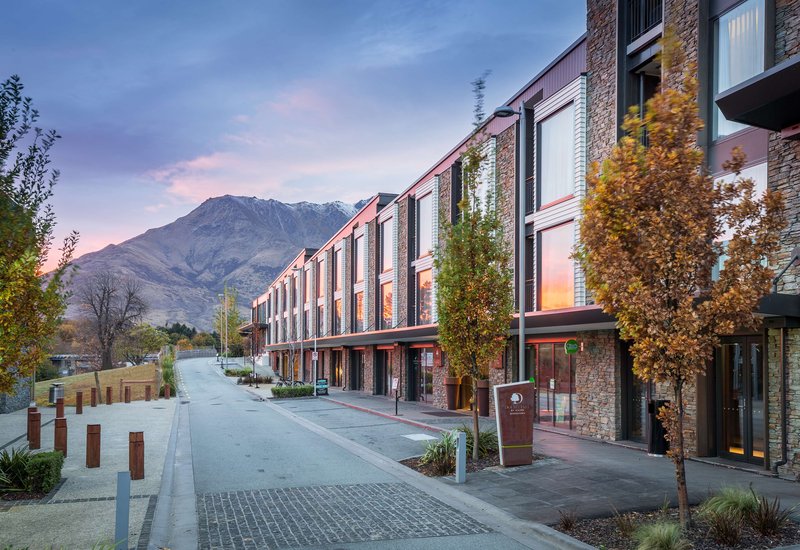 doubletree by hilton queenstown