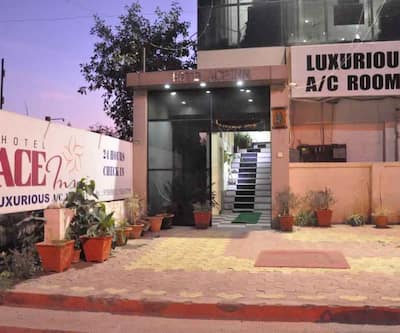 Hotel Ace Inn,,3 star