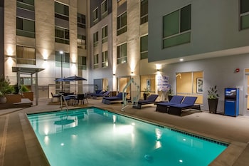 Hampton Inn & Suites Los Angeles - Glendale,Glendale>>Burbank,3 star