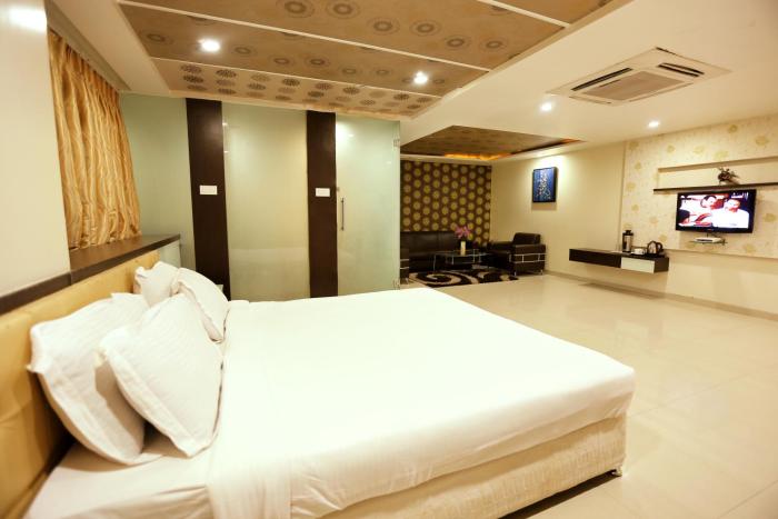 hotel sitara grand l b nagar