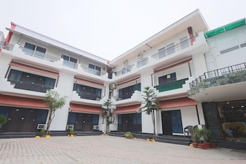 Hotel Moksha,Narendranagar>>Dehradun,3 star