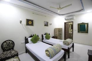 Super Collection O Jal Mahal Jaipur Formerly Little Ganesha Inn,Jhalana Doongri>>Jaipur,3 star