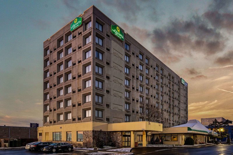 La Quinta Inn & Suites By Wyndham New Haven