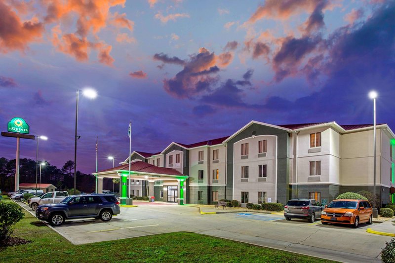 baymont by wyndham moss point