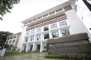 prasanthi hotel