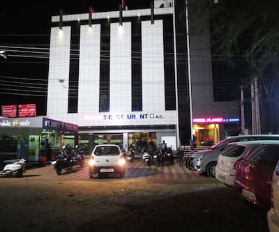 hotel planet